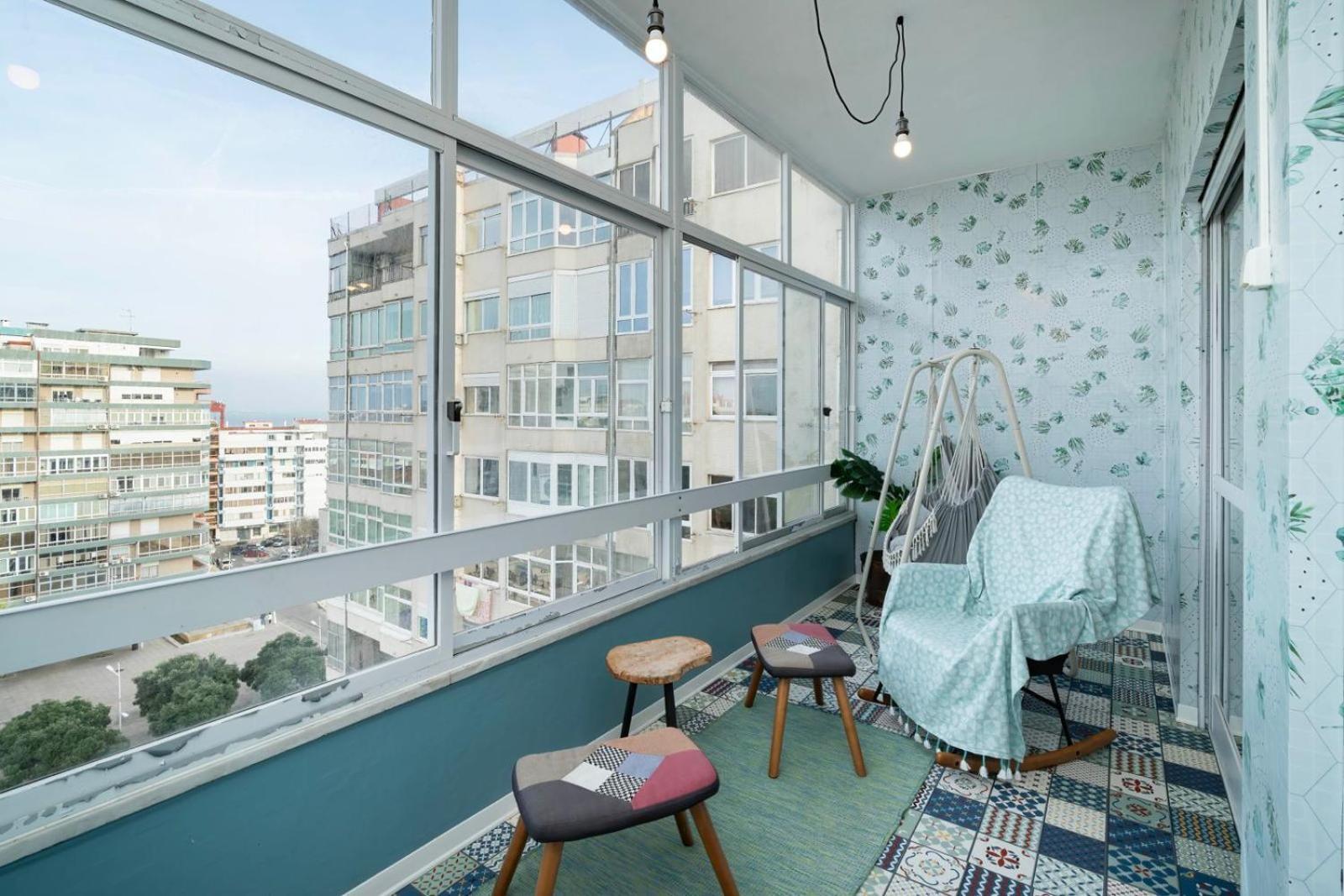 Cozy Apartment In Central Almada W Swing Chairs Екстер'єр фото